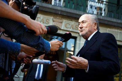 Blatter contrario a que se use el VAR en el Mundial de Rusia Blatter contrario a que se use el VAR en el Mundial de Rusia