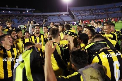 Peñarol gana el clásico amistoso y avisa al Nacional para la Supercopa Peñarol gana el clásico amistoso y avisa al Nacional para la Supercopa