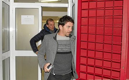 Arias no ha podido ponerle la guinda a la plantilla. Arias no ha podido ponerle la guinda a la plantilla.