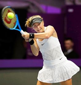 Wozniacki arrolla a Potapova en su debut en San Petersburgo Wozniacki arrolla a Potapova en su debut en San Petersburgo