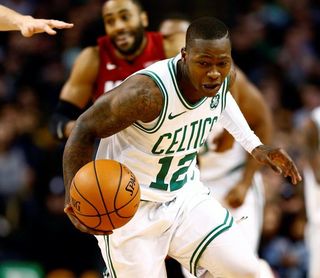 119-110. Rozier vuelve a sorprender como mayor encestador de los Celtics 119-110. Rozier vuelve a sorprender como mayor encestador de los Celtics