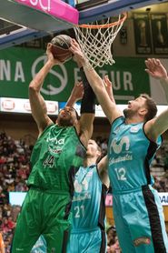 93-96. El Movistar Estudiantes alarga a ocho la racha de derrotas de la Penya 93-96. El Movistar Estudiantes alarga a ocho la racha de derrotas de la Penya