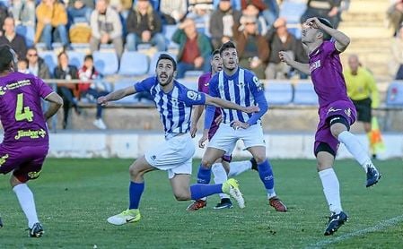 Imagen de un partido del Écija esta temporada en San Pablo. Imagen de un partido del Écija esta temporada en San Pablo.