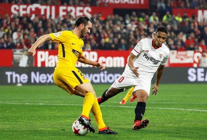 Godín, descartado para Málaga Godín, descartado para Málaga
