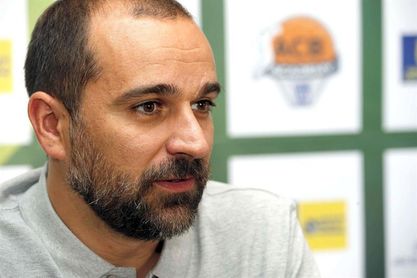 Carles Durán, un entrenador de la casa para salvar a la Penya Carles Durán, un entrenador de la casa para salvar a la Penya