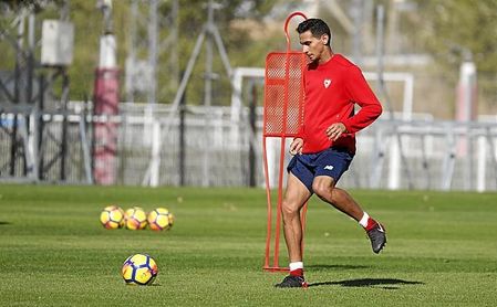 En el Sevilla se valora la posible salida de Ganso. En el Sevilla se valora la posible salida de Ganso.