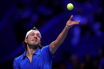 Lucas Pouille gana el título al vencer a Gasquet en la final de Montpellier Lucas Pouille gana el título al vencer a Gasquet en la final de Montpellier