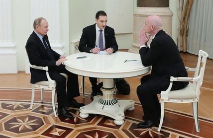 Putin recibe a Infantino para abordar los preparativos del Mundial Putin recibe a Infantino para abordar los preparativos del Mundial