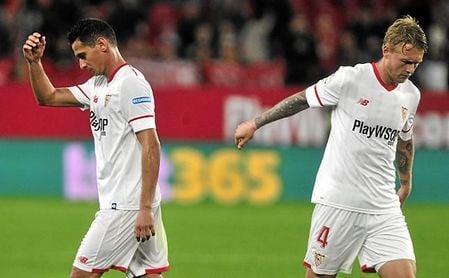 Ganso ya sólo se entrena en el Sevilla; y ya, a veces, ni eso. Ganso ya sólo se entrena en el Sevilla; y ya, a veces, ni eso.