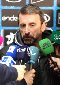 Joan Plaza: "Debemos hacer un partido completo o el Real Madrid nos borrará" Joan Plaza: "Debemos hacer un partido completo o el Real Madrid nos borrará"