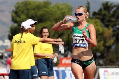 Julia Takacs, primera campeona de España de 50 km marcha, junto a Marc Tur Julia Takacs, primera campeona de España de 50 km marcha, junto a Marc Tur