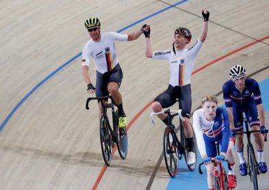 Los españoles Mora y Torres se cuelgan la plata en Madison Los españoles Mora y Torres se cuelgan la plata en Madison