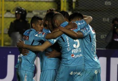 El Bolívar se afianza como líder de su serie con doblete del uruguayo Ferreira El Bolívar se afianza como líder de su serie con doblete del uruguayo Ferreira