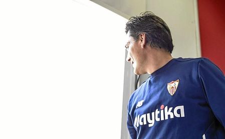 Montella sólo quiere mirar al partido ante el Valencia. Montella sólo quiere mirar al partido ante el Valencia.