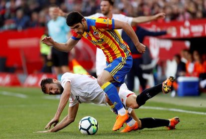 0-2. Un Valencia muy efectivo da un paso de gigante hacia la ´Champions´ 0-2. Un Valencia muy efectivo da un paso de gigante hacia la ´Champions´