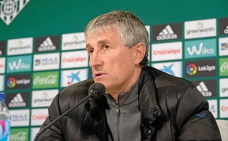 Setién, entrenador del Betis, en sala de prensa. Setién, entrenador del Betis, en sala de prensa.