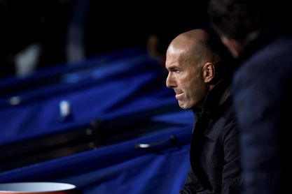 Zidane deja a Benzema en el banquillo, salen Isco y Bale Zidane deja a Benzema en el banquillo, salen Isco y Bale
