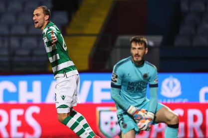 Bas Dost da esperanzas al Sporting en la lucha por la Liga Bas Dost da esperanzas al Sporting en la lucha por la Liga