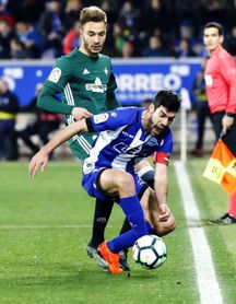 Loren (Betis) llega a los cinco goles con un doblete al Alavés Loren (Betis) llega a los cinco goles con un doblete al Alavés