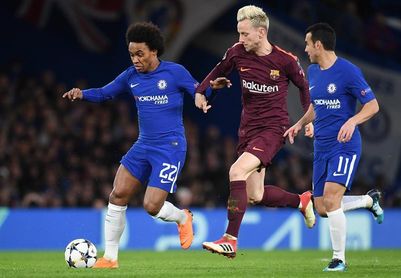 La duda de Iniesta y el futuro de Conte en la lucha por los cuartos de final La duda de Iniesta y el futuro de Conte en la lucha por los cuartos de final