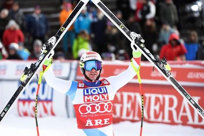 Kriechmayr y Mayer ganan el último descenso; Feuz, el globo de cristal Kriechmayr y Mayer ganan el último descenso; Feuz, el globo de cristal