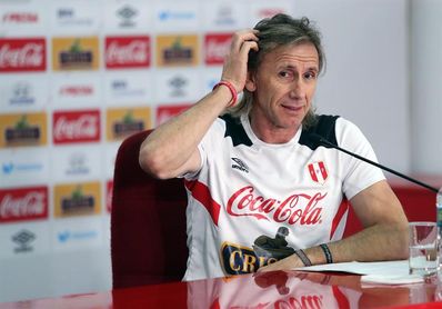 Perú comienza a preparar con cinco jugadores los amistosos ante Croacia e Islandia Perú comienza a preparar con cinco jugadores los amistosos ante Croacia e Islandia