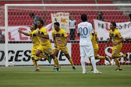 El Trujillanos expone su recién adquirido liderato del fútbol en Venezuela El Trujillanos expone su recién adquirido liderato del fútbol en Venezuela