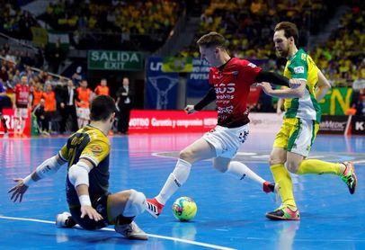 3-2. Chino da la final al Jaén en el penúltimo segundo 3-2. Chino da la final al Jaén en el penúltimo segundo