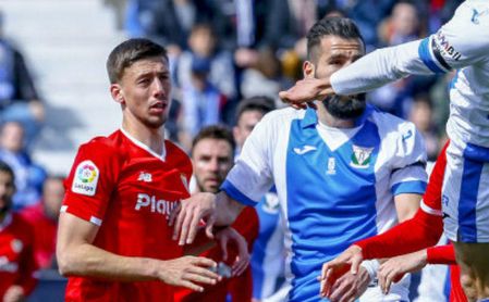 Lenglet, en el partido ante el Leganés en Butarque. Lenglet, en el partido ante el Leganés en Butarque.