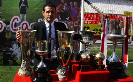 Andrés Palop: "No tendría problemas en entrenar al Sevilla" Andrés Palop: "No tendría problemas en entrenar al Sevilla"