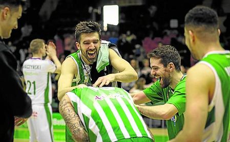 Al Betis se le da bien el Unicaja. Al Betis se le da bien el Unicaja.