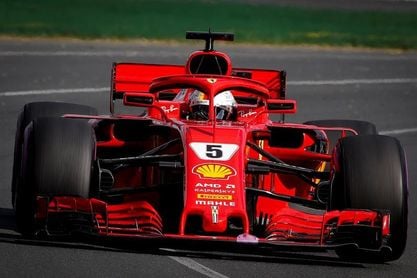 Vettel se alía con las circunstancias para ganar en Australia Vettel se alía con las circunstancias para ganar en Australia
