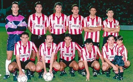 Uno de los míticos Logroñés de Primera, con Polster, Setién, Lopetegui, Abadía, Poyatos o García Pitarch. Uno de los míticos Logroñés de Primera, con Polster, Setién, Lopetegui, Abadía, Poyatos o García Pitarch.