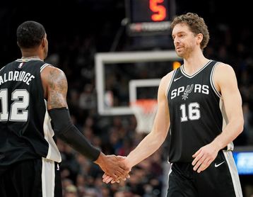 103-99. Aldridge, Gasol y Ginóbili ayudan a Spurs a lograr una victoria clave 103-99. Aldridge, Gasol y Ginóbili ayudan a Spurs a lograr una victoria clave