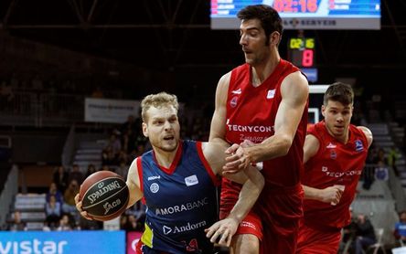 100-77. El MoraBanc se impone con autoridad al Tecnyconta 100-77. El MoraBanc se impone con autoridad al Tecnyconta