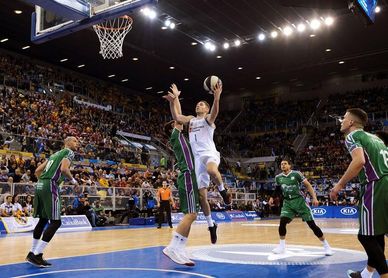 El líder, a seguir sumando en un difícil escenario ante el Unicaja El líder, a seguir sumando en un difícil escenario ante el Unicaja
