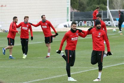 Carlos Isaac debuta con el Atlético; Mosquera y Çolak, en once del Deportivo Carlos Isaac debuta con el Atlético; Mosquera y Çolak, en once del Deportivo