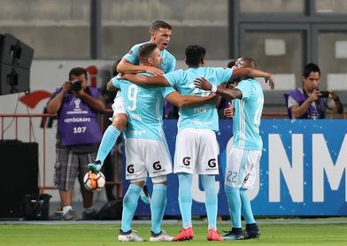 El argentino Herrera sigue comandando la buena campaña del Sporting Cristal en Perú El argentino Herrera sigue comandando la buena campaña del Sporting Cristal en Perú