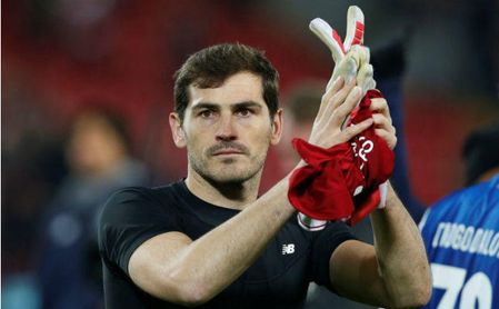Casillas, relacionado con un gigante Premier Casillas, relacionado con un gigante Premier