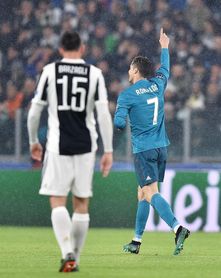 Cristiano pone en ventaja al Real Madrid al descanso Cristiano pone en ventaja al Real Madrid al descanso
