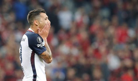 San Lorenzo vence a Independiente y es segundo a ocho puntos del líder Boca San Lorenzo vence a Independiente y es segundo a ocho puntos del líder Boca