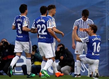 5-0. Alguacil se estrena con goleada en Anoeta 5-0. Alguacil se estrena con goleada en Anoeta