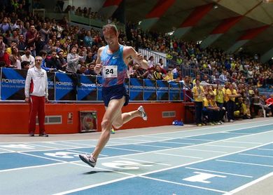 Toni Abadía, campeón de España por tercera vez con mínima para los Europeos Toni Abadía, campeón de España por tercera vez con mínima para los Europeos