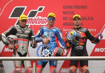Victoria y liderato para Mattia Pasini Victoria y liderato para Mattia Pasini