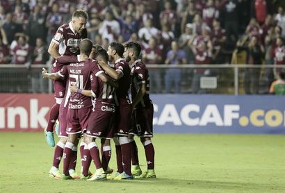 El Saprissa y el Santos se clasifican a la cuadrangular final El Saprissa y el Santos se clasifican a la cuadrangular final