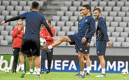 Jesús Navas, en el entrenamiento en el Allianz Arena. Jesús Navas, en el entrenamiento en el Allianz Arena.