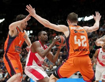 El Valencia Basket busca apretar la lucha por la segunda plaza con un triunfo El Valencia Basket busca apretar la lucha por la segunda plaza con un triunfo