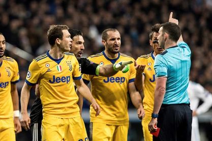 La prensa debate el pase del Real Madrid: "fue penalti", "robo", "pánico" La prensa debate el pase del Real Madrid: "fue penalti", "robo", "pánico"