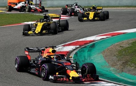 Un Ricciardo sublime agrega un nuevo ingrediente al duopolio Ferrari-Mercedes Un Ricciardo sublime agrega un nuevo ingrediente al duopolio Ferrari-Mercedes