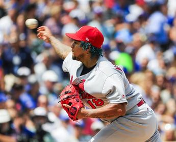 2-3. Martínez y Molina se combinan en la victoria de los Cardenales 2-3. Martínez y Molina se combinan en la victoria de los Cardenales
